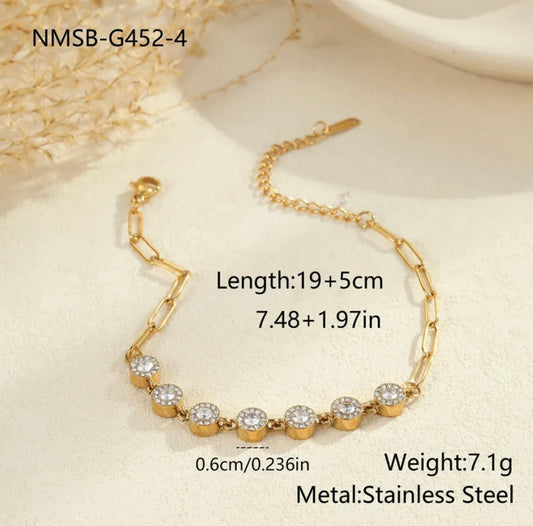 Βραχιόλι Fleur vintage bangle, κοντινή λήψη ζιργκόν
