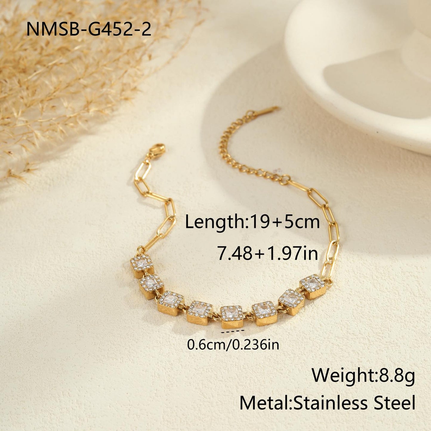 Βραχιόλι Fleur vintage bangle φορεμένο