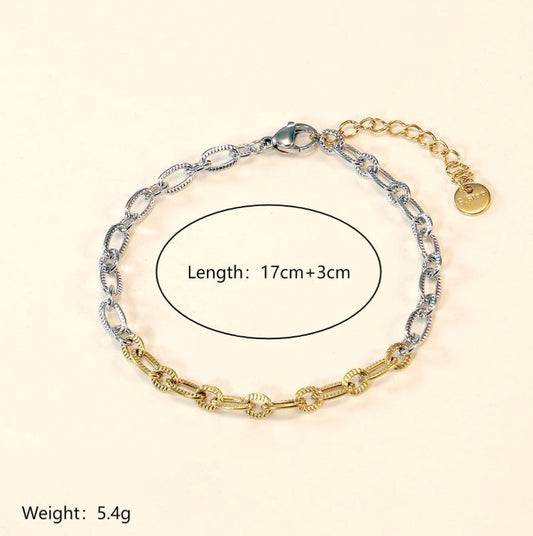 Βραχιόλι Naomi delicate chain, κοντινή λήψη