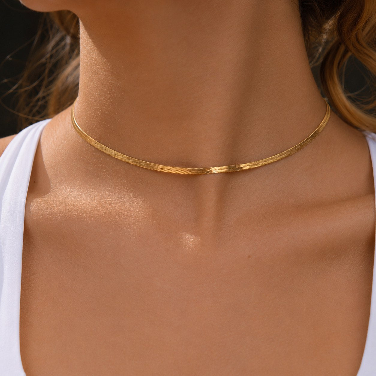 Κολιέ Bianca Chain με λεπτό σταυρό, επιχρυσωμένο 18Κ
